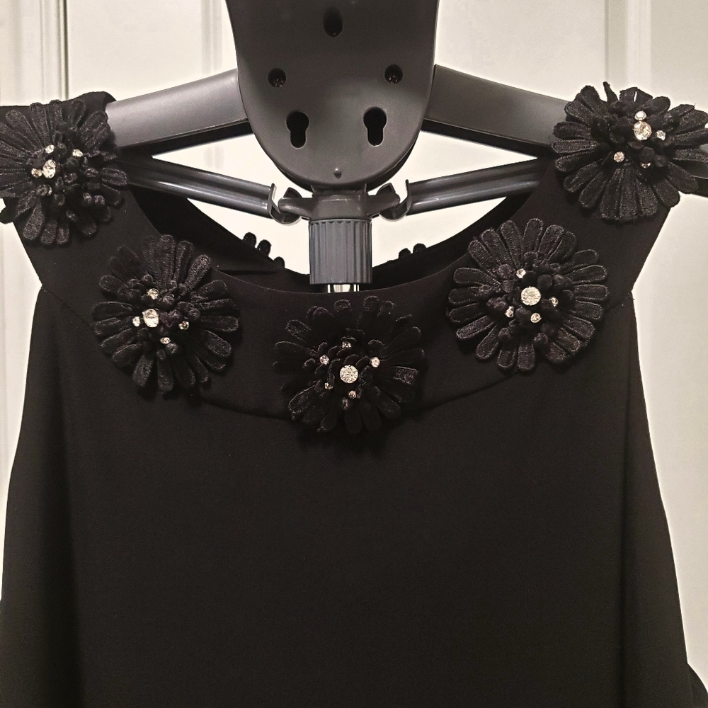 Elegant sleeveless Evening dress, floral and rhinestone trim, poly/sp